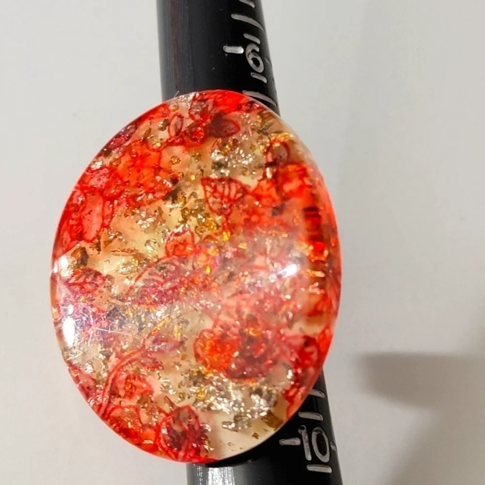 Large Smooth Acrylic Statement Ring Reds Rhinestone 8New without tags R4